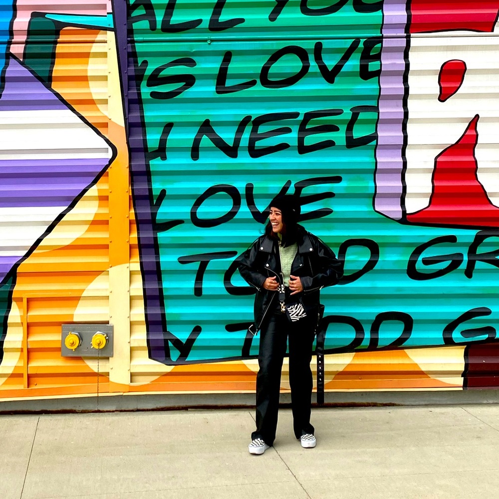 Meet your Posher, Gabriela